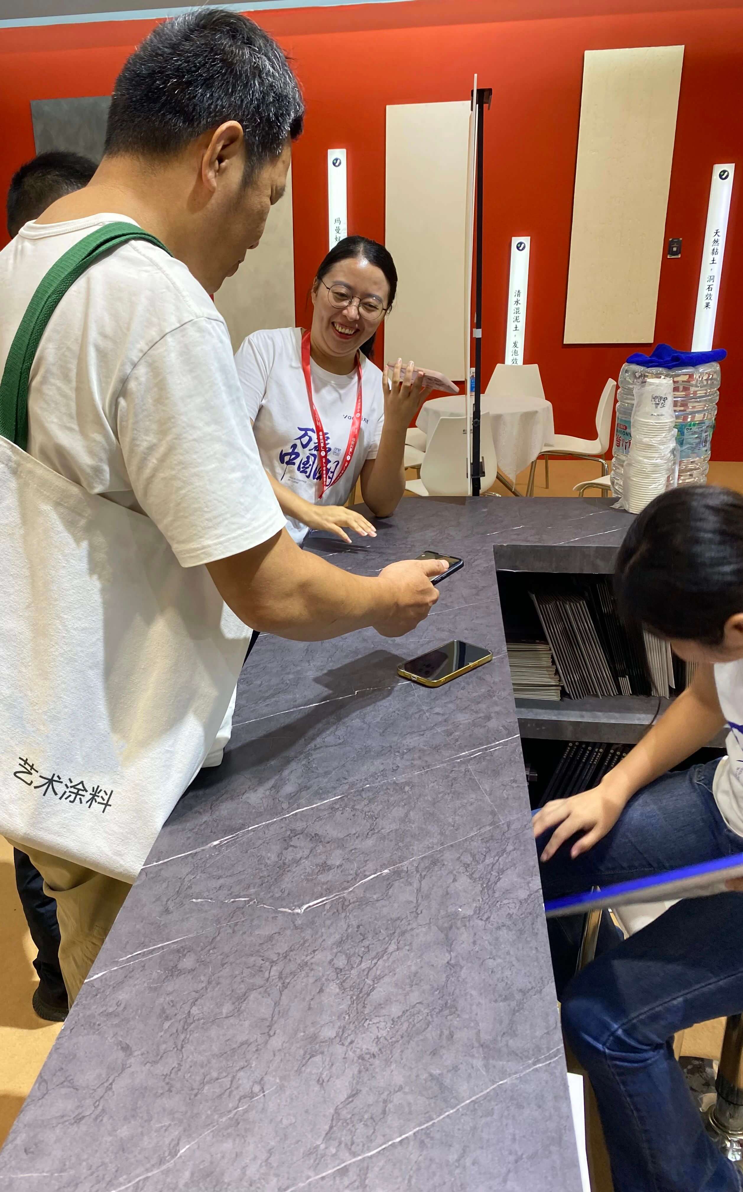 最“省”新品呈現(xiàn)！萬磊涂料國潮館實力吸睛！