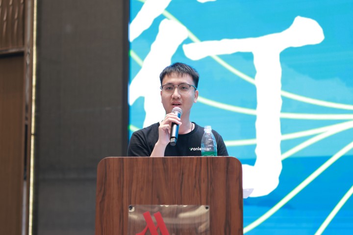 一場(chǎng)發(fā)布會(huì)，一場(chǎng)千人狂歡嘉年華 | 2025萬磊廣佛千人行完滿成功